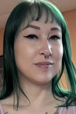 Lizzie Daniels from CHICKPASS